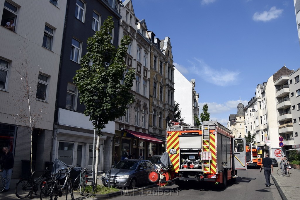 Feuer 1 Koeln Muelheim Berlinerstr P10.JPG - Miklos Laubert